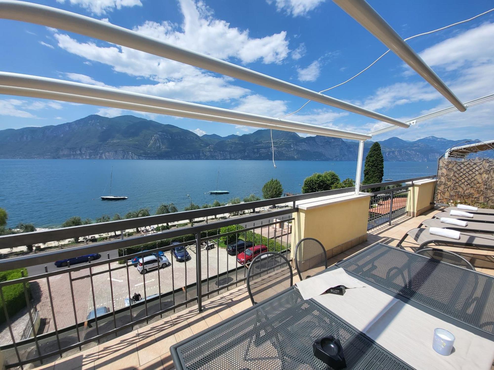 Penthouse Casa Alkea Masse Lake View Brenzone sul Garda Dış mekan fotoğraf